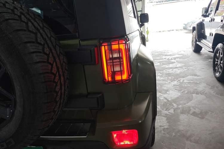 Used BAIC Off-Road BJ40 2023 2.0D Automatic Four-Wheel Drive Blade Hero Edition Adventurer Type (with Front and Rear Electronic Locks) Exterior 3
