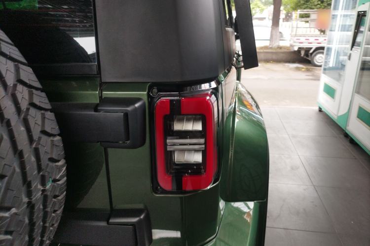 Used BAIC Off-Road BJ40 2023 2.0T Automatic Four-Wheel Drive Urban Hunter Edition Chivalrous Type Exterior 3