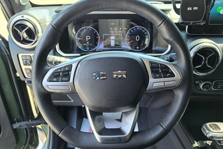 Used BAIC Off-Road BJ40 2023 2.0T Automatic Four-Wheel Drive Urban Hunter Edition Prestige Version Interior 2