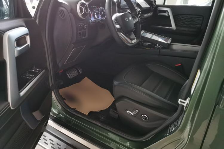 Used BAIC Off-Road BJ40 2023 2.0T Automatic Four-Wheel Drive Urban Hunter Edition Chivalrous Type Interior 3