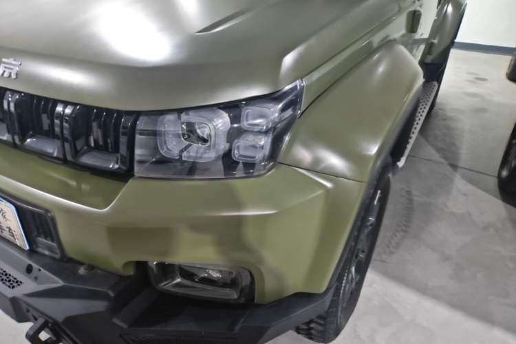 Used BAIC Off-Road BJ40 2023 2.0D Automatic Four-Wheel Drive Blade Hero Edition Adventurer Type (with Front and Rear Electronic Locks) Left Front Headlight