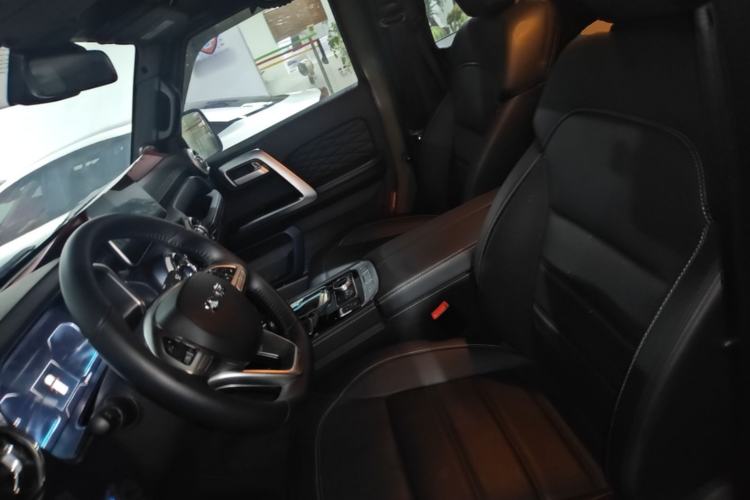 Used BAIC Off-Road BJ40 2023 2.0D Automatic Four-Wheel Drive Blade Hero Edition Adventurer Type (with Front and Rear Electronic Locks) Left Front Seat