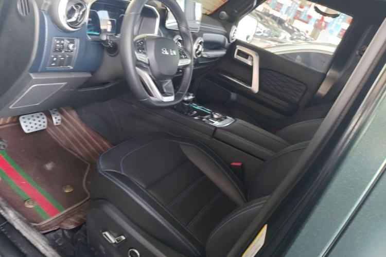 Used BAIC Off-Road BJ40 2023 2.0D Automatic Four-Wheel Drive Blade Hero Edition Adventurer Type Left Front Seat