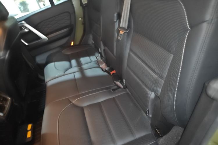 Used BAIC Off-Road BJ40 2023 2.0D Automatic Four-Wheel Drive Blade Hero Edition Adventurer Type (with Front and Rear Electronic Locks) Left Rear Seat