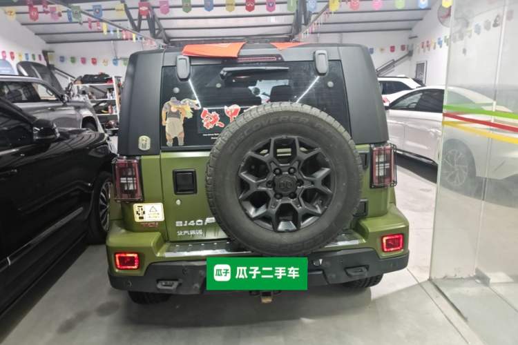 Used BAIC Off-Road BJ40 2023 2.0D Automatic Four-Wheel Drive Blade Hero Edition Adventurer Type (with Front and Rear Electronic Locks) Rear