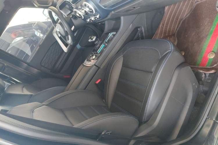 Used BAIC Off-Road BJ40 2023 2.0D Automatic Four-Wheel Drive Blade Hero Edition Adventurer Type Right Front Seat