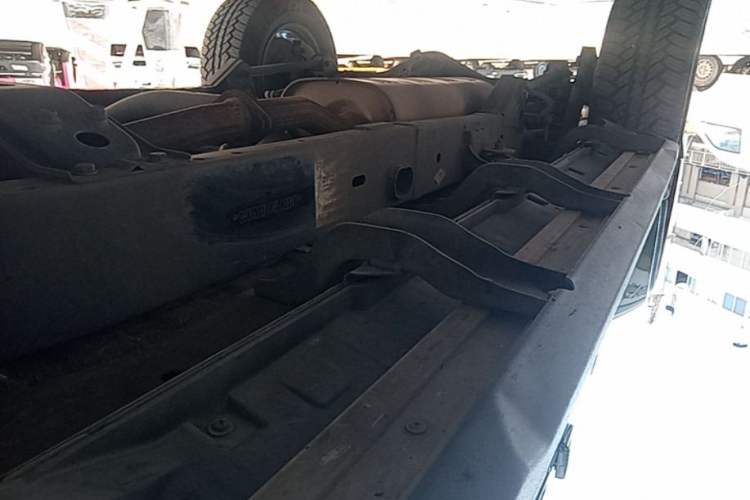 Used BAIC Off-Road BJ40 2023 2.0T Automatic Four-Wheel Drive Urban Hunter Edition Prestige Version Right Side Sill