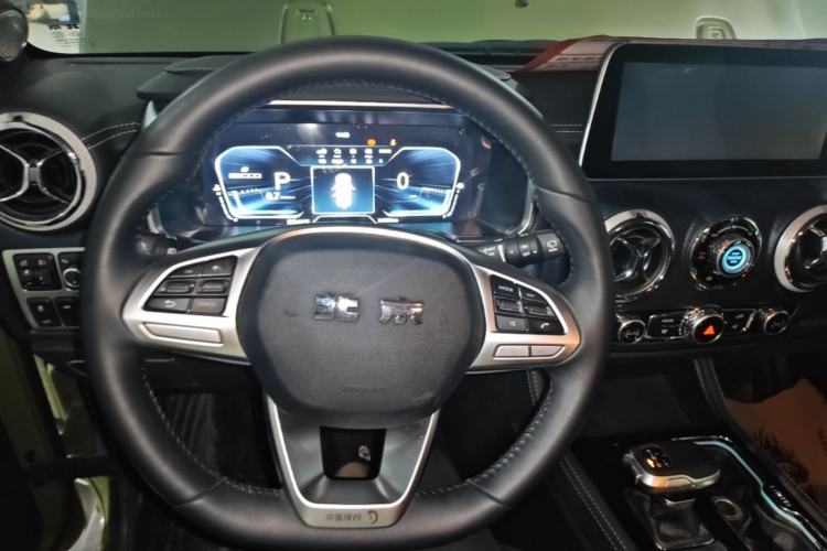 Used BAIC Off-Road BJ40 2023 2.0D Automatic Four-Wheel Drive Blade Hero Edition Adventurer Type (with Front and Rear Electronic Locks) Steering Wheel