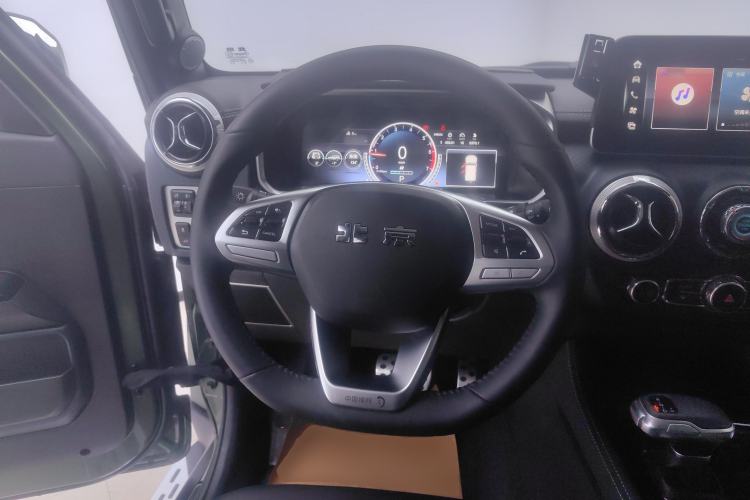 Used BAIC Off-Road BJ40 2023 2.0T Automatic Four-Wheel Drive Urban Hunter Edition Chivalrous Type Steering Wheel