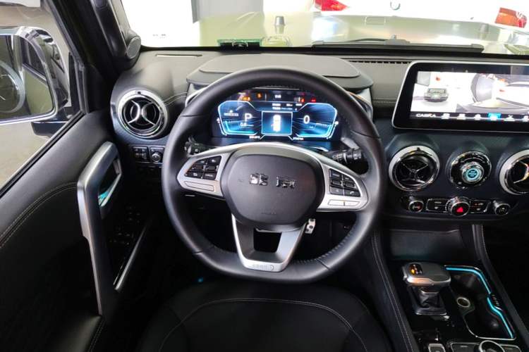 Used BAIC Off-Road BJ40 2023 2.0D Automatic Four-Wheel Drive Blade Hero Edition Adventurer Type Steering Wheel