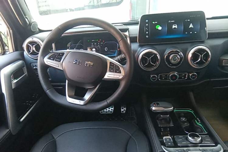 Used BAIC Off-Road BJ40 2023 2.0T Automatic Four-Wheel Drive Urban Hunter Edition Prestige Version Steering Wheel