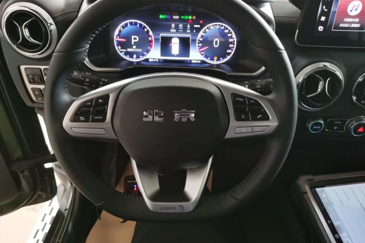 Used BAIC Off-Road BJ40 2023 2.0T Automatic Four-Wheel Drive Urban Hunter Edition Chivalrous Type Steering Wheel