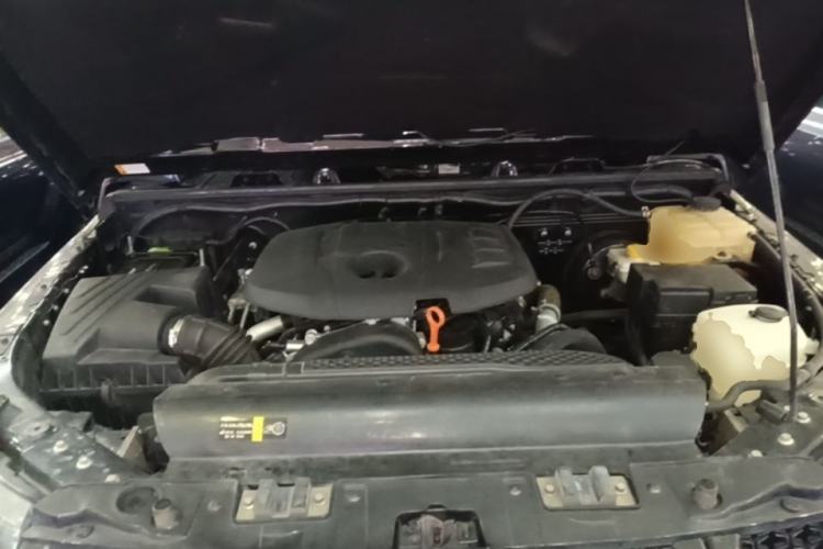 Used BAIC Off-Road BJ40 2023 2.0T Automatic Four-Wheel Drive Urban Hunter Edition Chivalrous Type Engine Bay