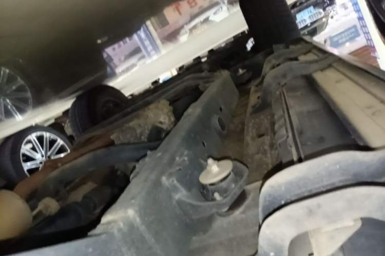 Used BAIC Off-Road BJ40 2023 2.0T Automatic Four-Wheel Drive Urban Hunter Edition Chivalrous Type Left Side Sill