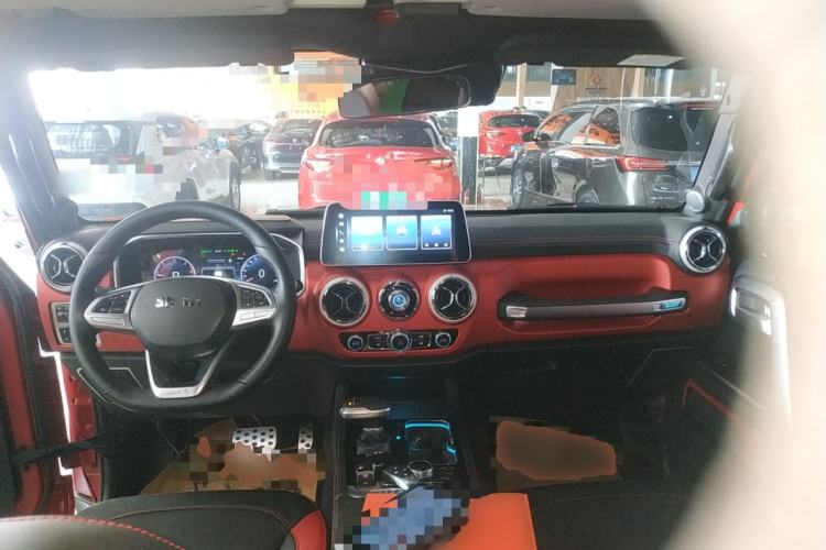 Used BAIC Off-Road BJ40 2023 2.0D Automatic Four-Wheel Drive Blade Hero Edition Adventurer Type Center Console
