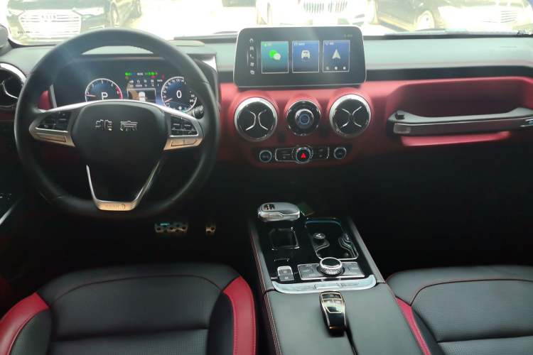 Used BAIC Off-Road BJ40 2023 2.0D Automatic Four-Wheel Drive Blade Hero Edition Adventurer Type Center Console