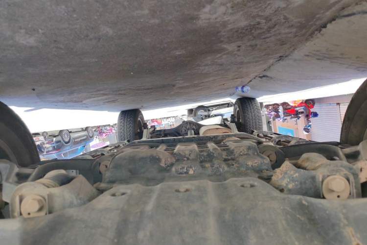 Used BAIC Off-Road BJ40 2023 2.0T Automatic Four-Wheel Drive Urban Hunter Edition Chivalrous Type Chassis Front