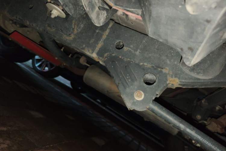 Used BAIC Off-Road BJ40 2023 2.0T Automatic Four-Wheel Drive Urban Hunter Edition Chivalrous Type Chassis Rear Left