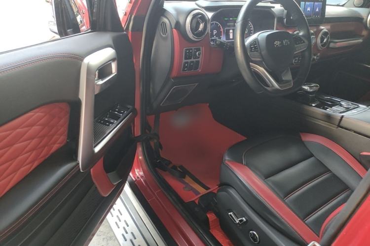 Used BAIC Off-Road BJ40 2023 2.0D Automatic Four-Wheel Drive Blade Hero Edition Adventurer Type Driver Seat