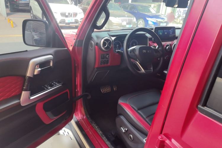 Used BAIC Off-Road BJ40 2023 2.0D Automatic Four-Wheel Drive Blade Hero Edition Adventurer Type Driver Seat