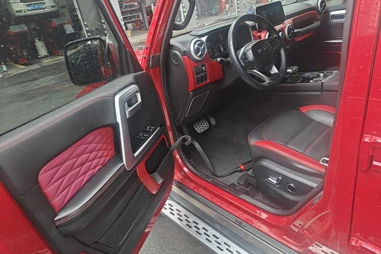 Used BAIC Off-Road BJ40 2023 2.0T Automatic Four-Wheel Drive Urban Hunter Edition Chivalrous Type Driver Seat