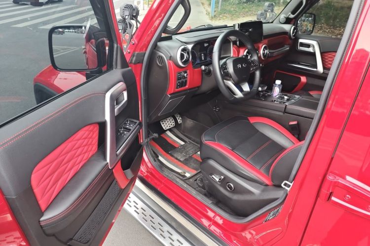 Used BAIC Off-Road BJ40 2023 2.0T Automatic Four-Wheel Drive Urban Hunter Edition Chivalrous Type Driver Seat