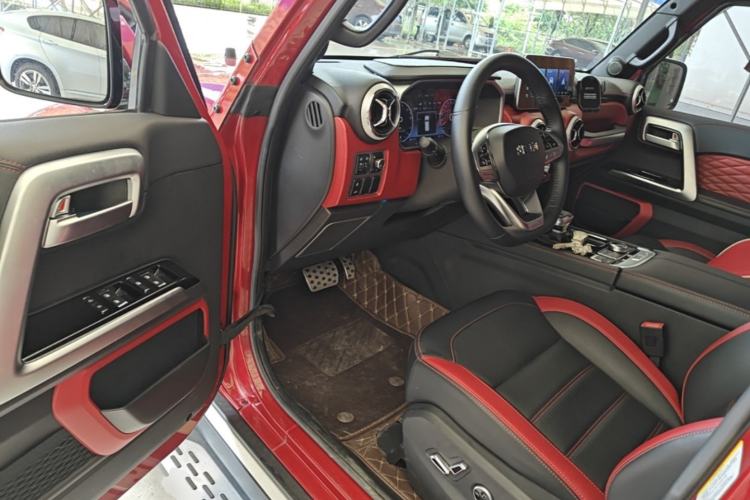 Used BAIC Off-Road BJ40 2023 2.0T Automatic Four-Wheel Drive Urban Hunter Edition Chivalrous Type Driver Seat