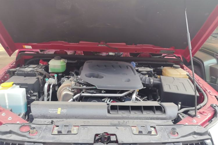 Used BAIC Off-Road BJ40 2023 2.0D Automatic Four-Wheel Drive Blade Hero Edition Adventurer Type Engine Bay