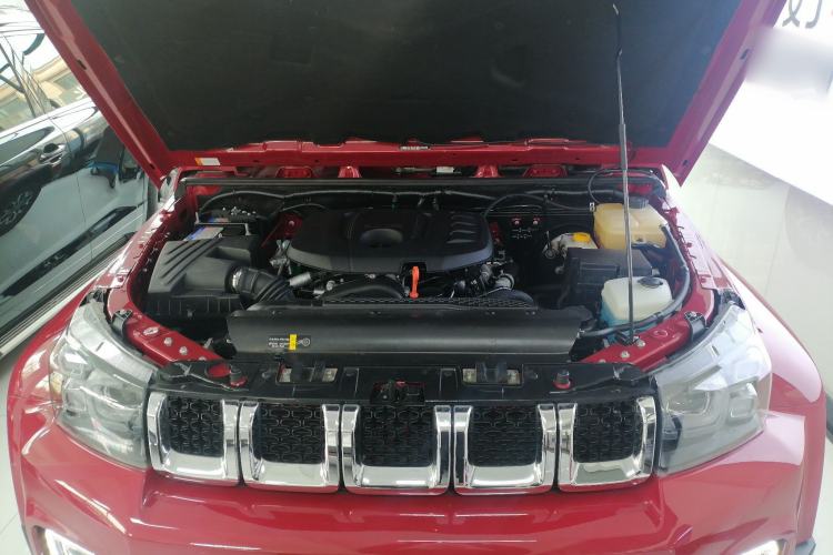 Used BAIC Off-Road BJ40 2023 2.0T Automatic Four-Wheel Drive Urban Hunter Edition Chivalrous Type Engine Bay
