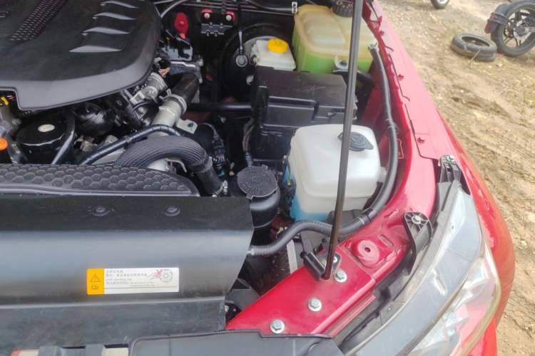 Used BAIC Off-Road BJ40 2023 2.0T Automatic Four-Wheel Drive Urban Hunter Edition Prestige Version Engine Bay Left