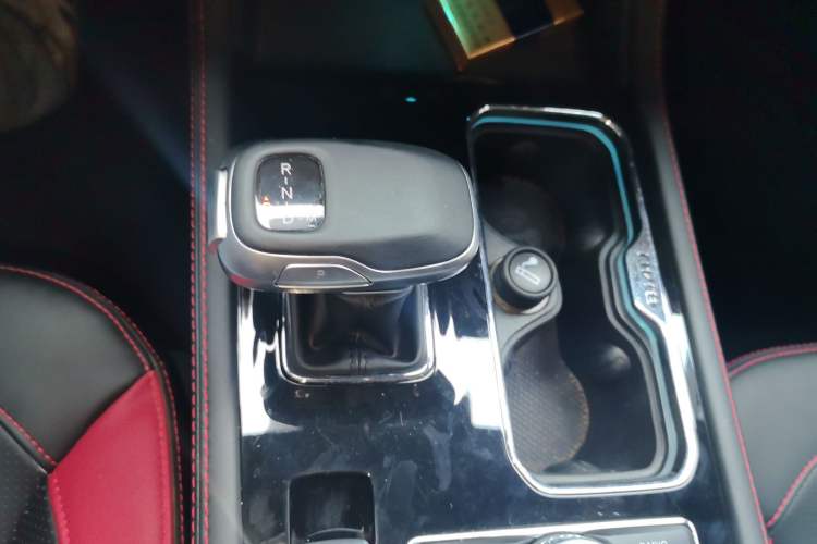 Used BAIC Off-Road BJ40 2023 2.0D Automatic Four-Wheel Drive Blade Hero Edition Adventurer Type Gear Lever