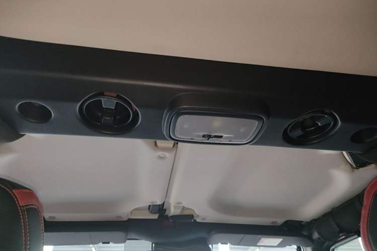 Used BAIC Off-Road BJ40 2023 2.0D Automatic Four-Wheel Drive Blade Hero Edition Adventurer Type Headliner