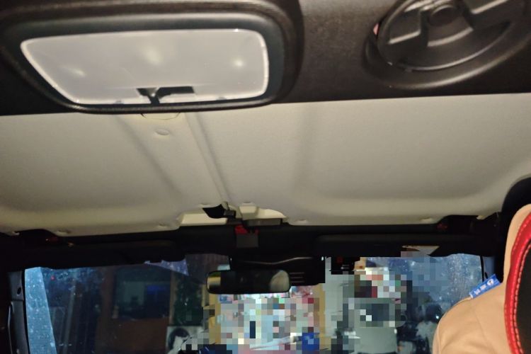 Used BAIC Off-Road BJ40 2023 2.0T Automatic Four-Wheel Drive Urban Hunter Edition Chivalrous Type Headliner
