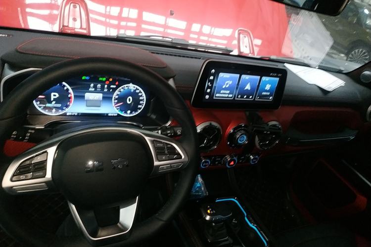 Used BAIC Off-Road BJ40 2023 2.0T Automatic Four-Wheel Drive Urban Hunter Edition Chivalrous Type Interior 2