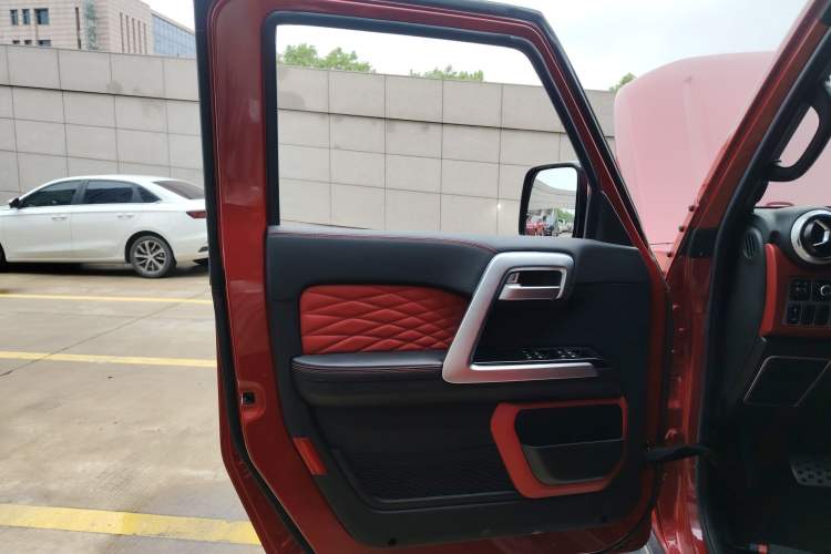 Used BAIC Off-Road BJ40 2023 2.0T Automatic Four-Wheel Drive Urban Hunter Edition Chivalrous Type Left Front Door Interior