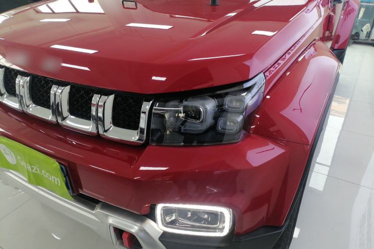 Used BAIC Off-Road BJ40 2023 2.0T Automatic Four-Wheel Drive Urban Hunter Edition Chivalrous Type Left Front Headlight