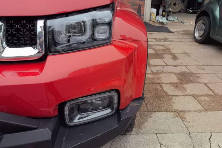 Used BAIC Off-Road BJ40 2023 2.0T Automatic Four-Wheel Drive Urban Hunter Edition Chivalrous Type Left Front Headlight