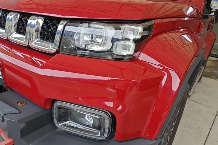 Used BAIC Off-Road BJ40 2023 2.0T Automatic Four-Wheel Drive Urban Hunter Edition Chivalrous Type Left Front Headlight