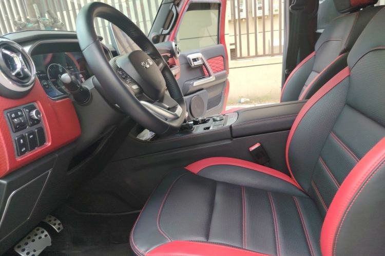 Used BAIC Off-Road BJ40 2023 2.0D Automatic Four-Wheel Drive Blade Hero Edition Adventurer Type (with Front and Rear Electronic Locks) Left Front Seat
