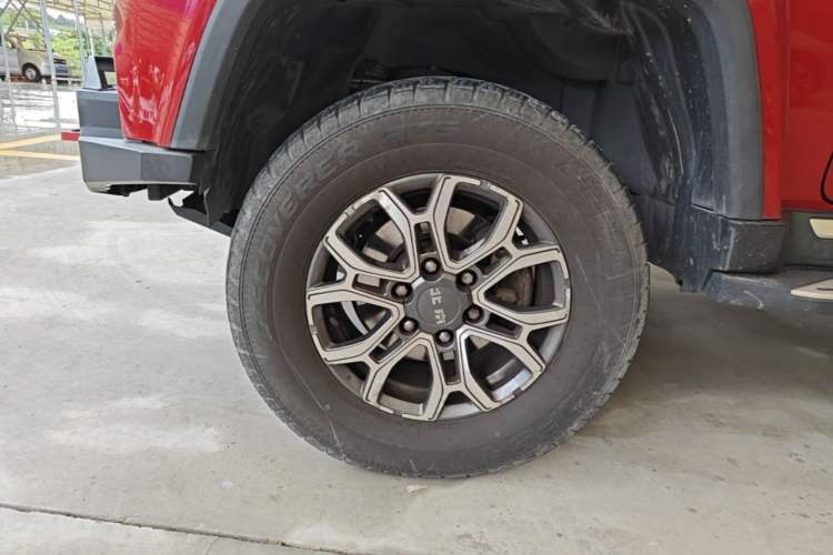 Used BAIC Off-Road BJ40 2023 2.0T Automatic Four-Wheel Drive Urban Hunter Edition Chivalrous Type Left Front Wheel Hub