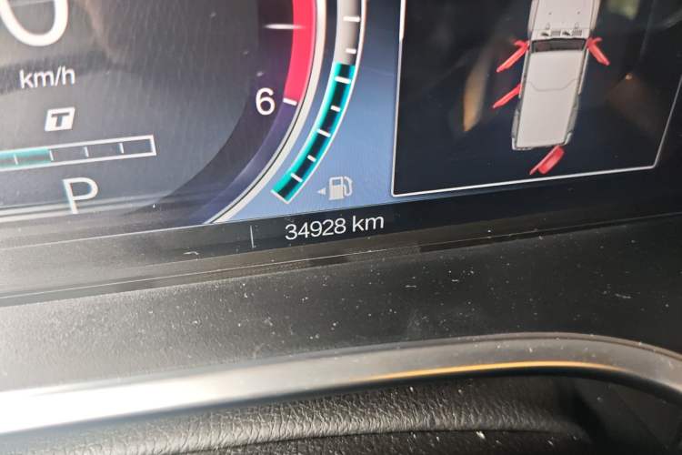 Used BAIC Off-Road BJ40 2023 2.0D Automatic Four-Wheel Drive Blade Hero Edition Adventurer Type Odometer Close Up