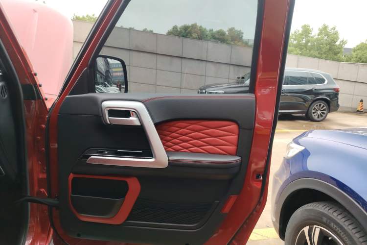 Used BAIC Off-Road BJ40 2023 2.0T Automatic Four-Wheel Drive Urban Hunter Edition Chivalrous Type Right Front Door Interior