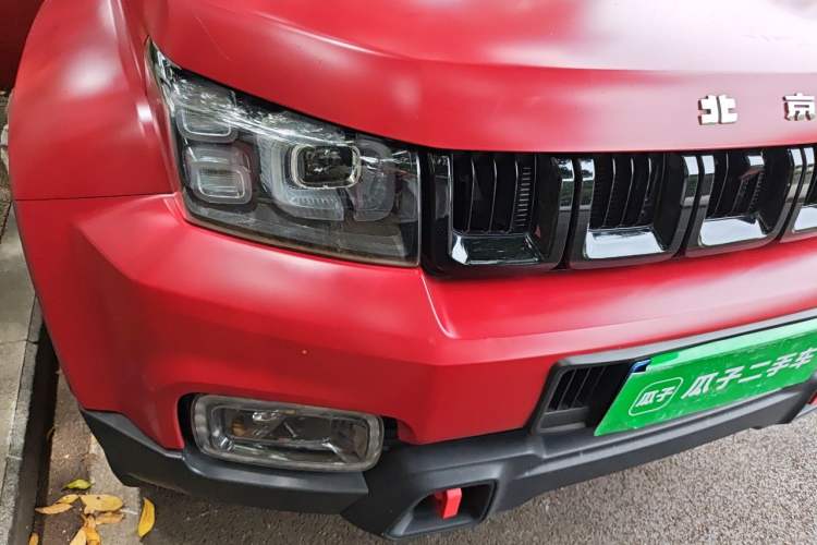 Used BAIC Off-Road BJ40 2023 2.0D Automatic Four-Wheel Drive Blade Hero Edition Adventurer Type Right Front Headlight