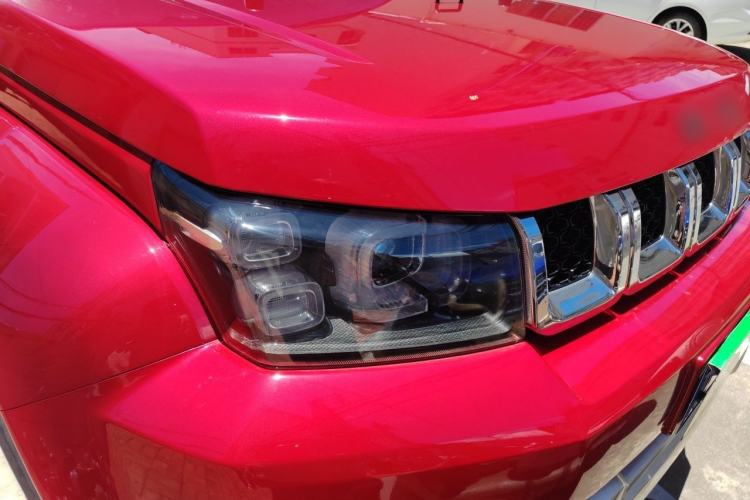 Used BAIC Off-Road BJ40 2023 2.0T Automatic Four-Wheel Drive Urban Hunter Edition Chivalrous Type Right Front Headlight