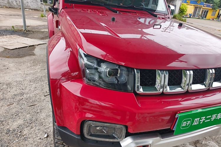 Used BAIC Off-Road BJ40 2023 2.0T Automatic Four-Wheel Drive Urban Hunter Edition Chivalrous Type Right Front Headlight