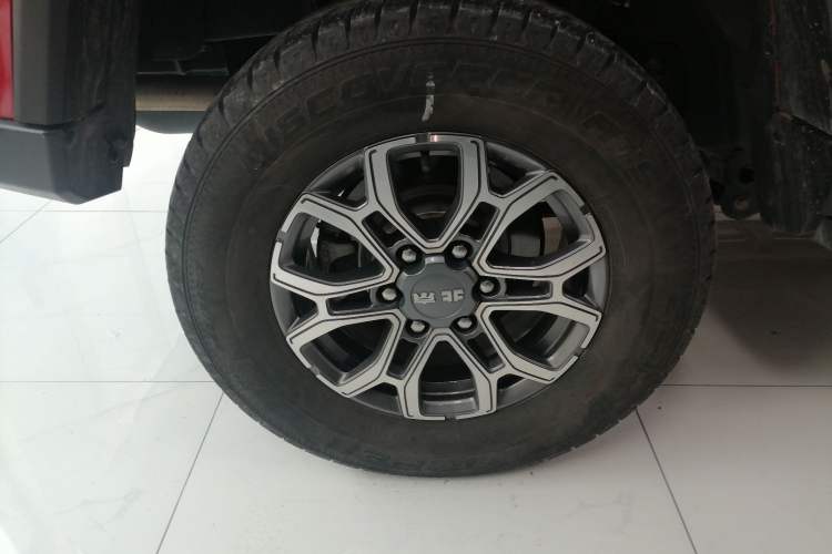 Used BAIC Off-Road BJ40 2023 2.0T Automatic Four-Wheel Drive Urban Hunter Edition Chivalrous Type Right Rear Wheel Hub