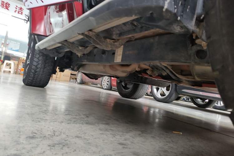 Used BAIC Off-Road BJ40 2023 2.0D Automatic Four-Wheel Drive Blade Hero Edition Adventurer Type Right Side Sill
