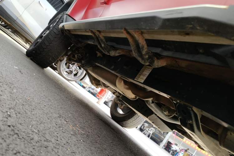 Used BAIC Off-Road BJ40 2023 2.0D Automatic Four-Wheel Drive Blade Hero Edition Adventurer Type Right Side Sill