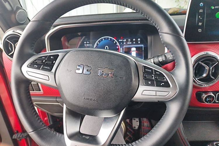 Used BAIC Off-Road BJ40 2023 2.0T Automatic Four-Wheel Drive Urban Hunter Edition Chivalrous Type Steering Wheel