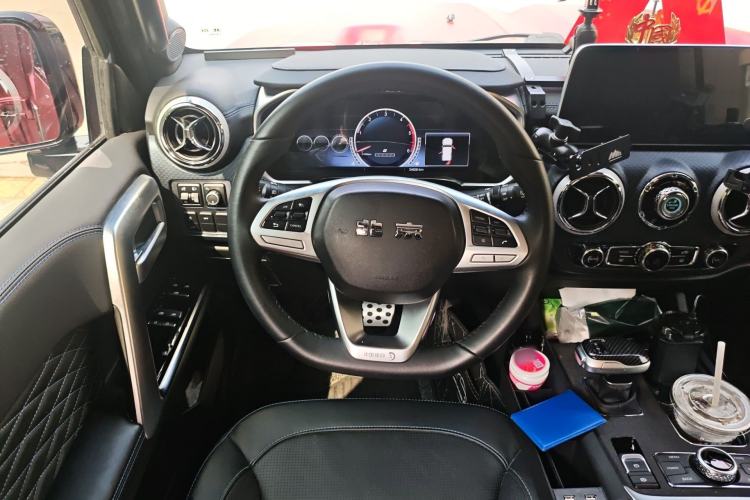 Used BAIC Off-Road BJ40 2023 2.0D Automatic Four-Wheel Drive Blade Hero Edition Adventurer Type Steering Wheel